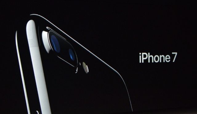 Apple nu va mai publica cifrele de vânzări pentru iPhone 7, anticipând vânzări mai mici
