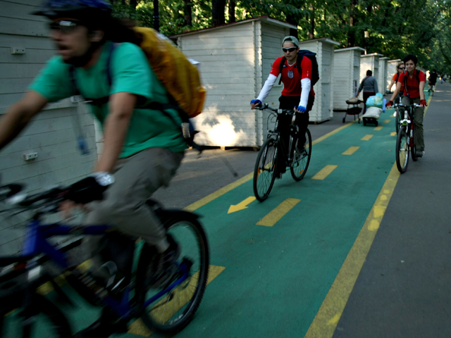Bucureştiul câştigă pe hârtie încă 100 km de piste pentru biciclete