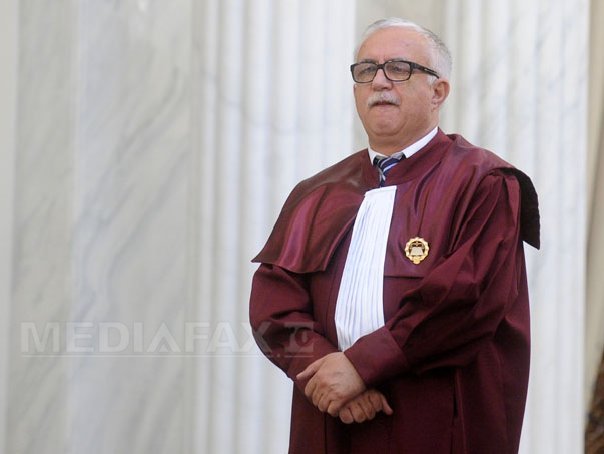 Preşedintele CC Augustin Zegrean candidează pentru funcţia de judecător al Curţii de Justiţie a UE