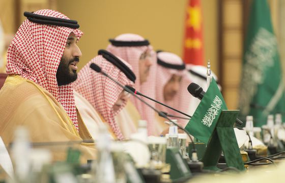 Economia Arabiei Saudite se contractă din nou în urma reducerilor de producţie petrolieră ale regatului
