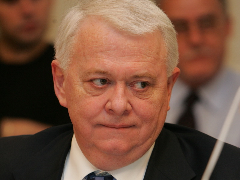 Deputatul PSD Viorel Hrebenciuc este audiat la DNA
