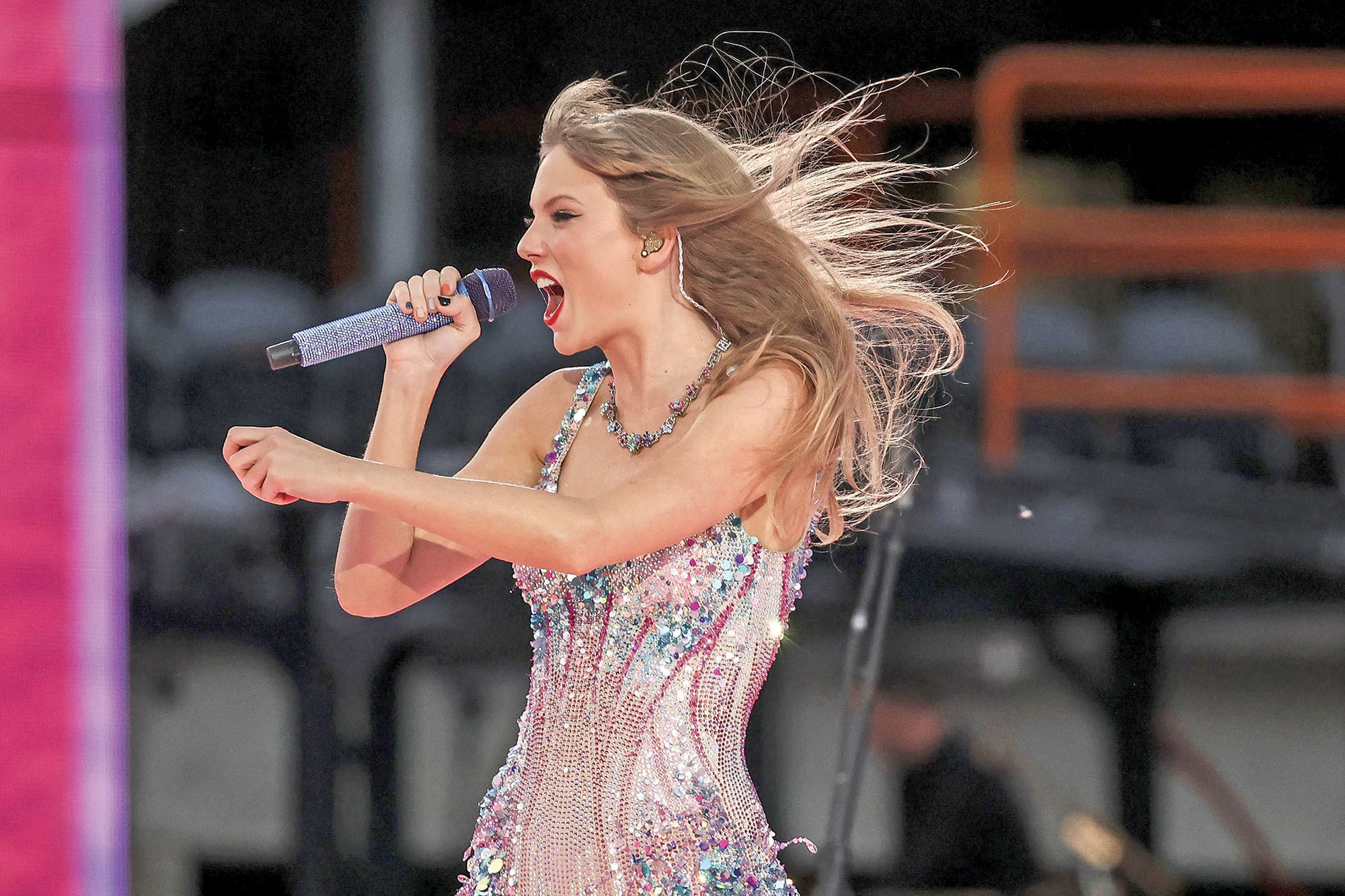 Turneul cântăreţei americane Taylor Swift în Europa urcă preţurile hotelurilor la cer
