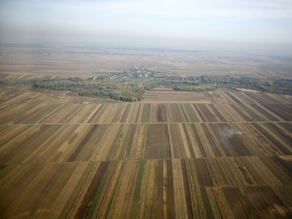 Un fond de investiţii elveţian şi-a bugetat pentru 2013 achiziţii de teren arabil în România de 2 mil. euro