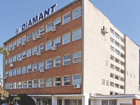Mai cade o fabrică. Acţionarii germani închid fabrica Zahărul Oradea, care produce brandul Diamant. 200 de salariaţi rămân fără loc de muncă
