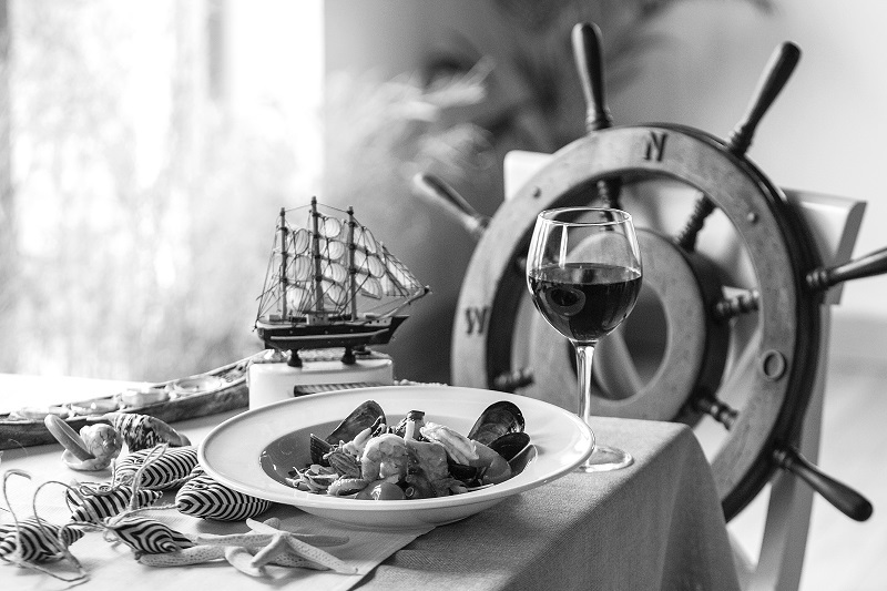 „Nicio masă fără peşte“ tradus în business: care este povestea celor mai cunoscute restaurante pescăreşti din Bucureşti?