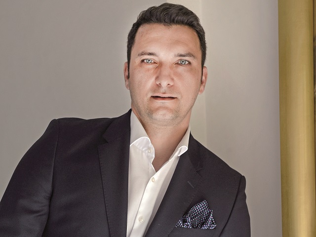 Adrian Simionescu, Estee Lauder România: În 2021 aducem branduri noi pe piaţă, dezvoltăm magazine monobrand online şi ne extindem în offline cu magazine multibrand. Compania şi-a dublat vânzările în trei ani (2016-2019), la 87 mil. lei