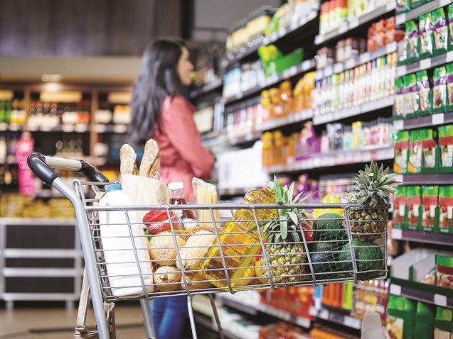 Guvernul maghiar prelungeşte reducerile obligatorii la supermarketuri până în iunie