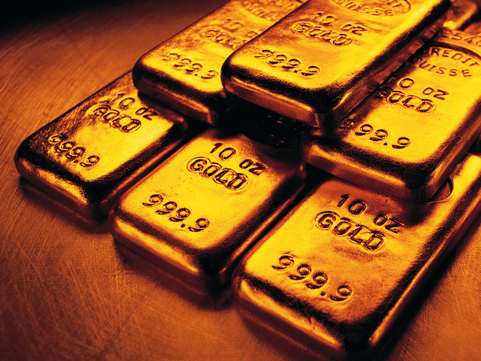 Londra: Aurul s-a ieftinit din cauza unui volum uriaş tranzacţionat, cel mai probabil, din greşeală