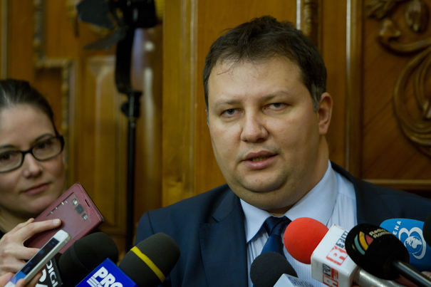 Ministrul Energiei, Toma Petcu: Distribuitorii de energie vor fi verificaţi în teren dacă au realizat investiţiile asumate