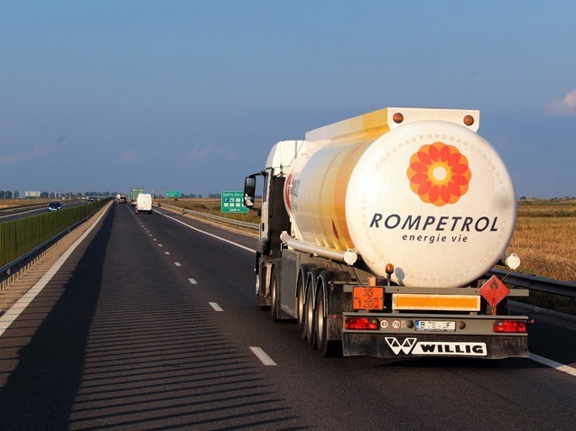 Rompetrol Rafinare anunţă un profit de 22 de milioane de dolari „pe fondul unor recorduri istorice”