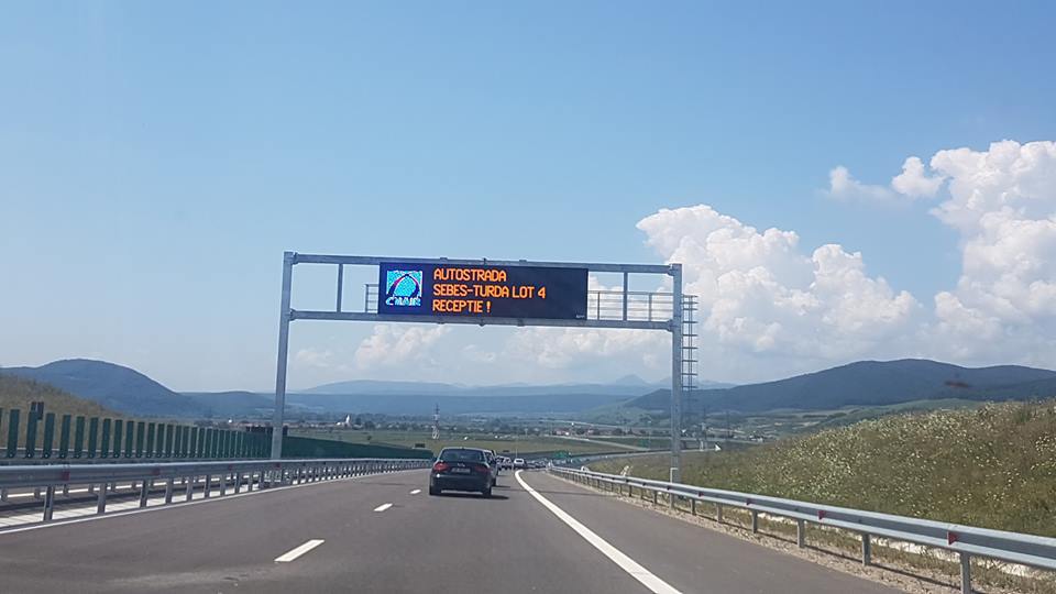 CNAIR: Circulaţia pe loturile 3 şi 4 ale Autostrăzii Sebeş-Turda va fi posibilă de astăzi