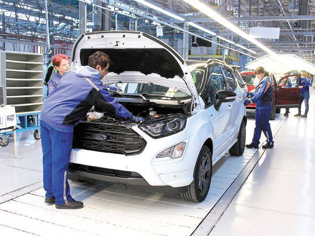 Industria auto din Rusia se clatină: Americanii de la Ford pleacă de pe piaţa auto rusă, închid trei fabrici şi anunţă „pierderi semnificative” de locuri de muncă 