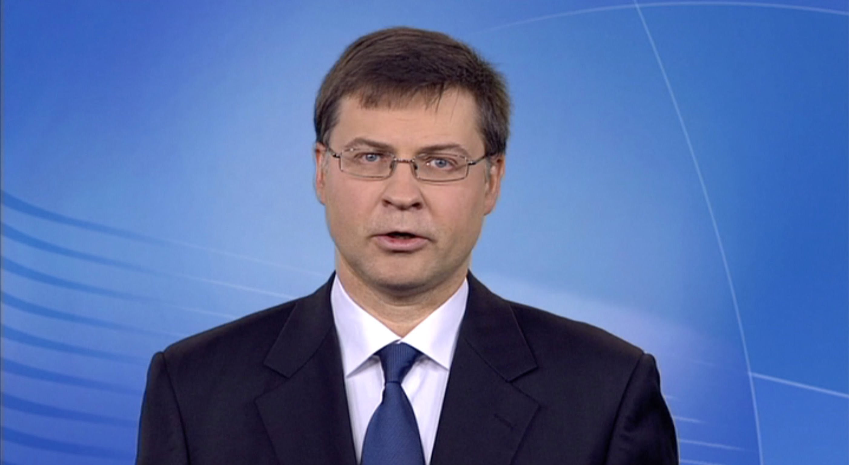 Vicepreşedintele Comisiei Europene, Valdis Dombrovskis: Italia ar trebui să îngheţe cheltuieli bugetare, din cauza încetinirii economice