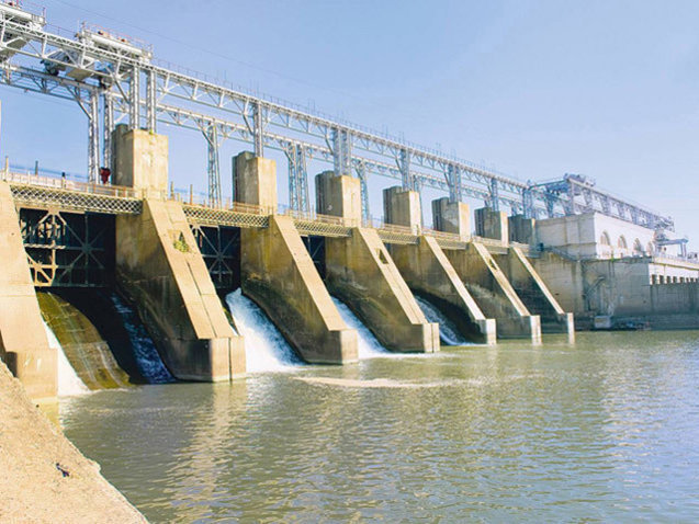 Listarea la bursă a acţiunilor Hidroelectrica şi Salrom a fost discutată luni de premier cu o delegaţie Fondului Proprietatea