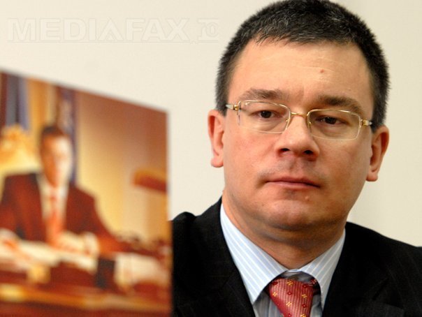 Mihai Răzvan Ungureanu a fost numit consilier personal al preşedintelui Klaus Iohannis