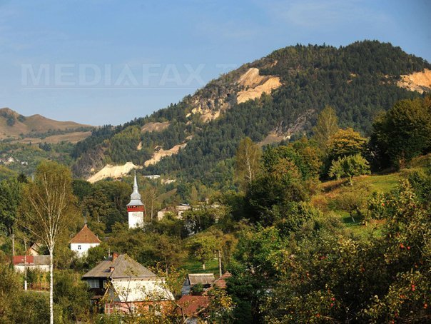 Premierul Tudose, despre Roşia Montană: Nu putem declara toată România o arie protejată