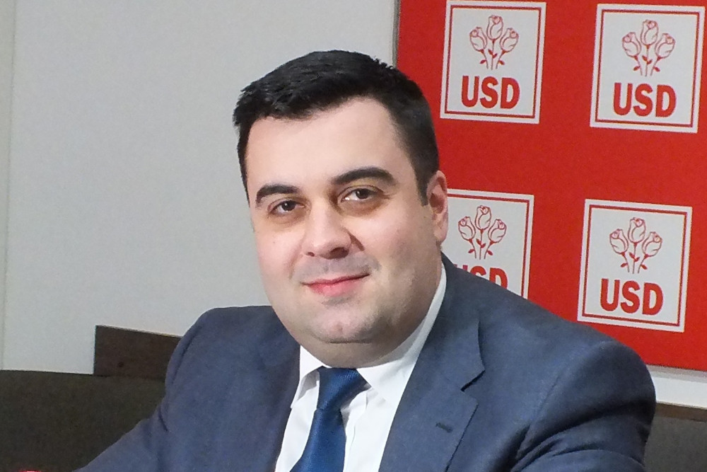 Ministrul Transporturilor, Răzvan Cuc: Mi-am menţinut decizia de a demisiona; Dragnea: Cuc, un tânăr capabil, dar nu ştie să comunice