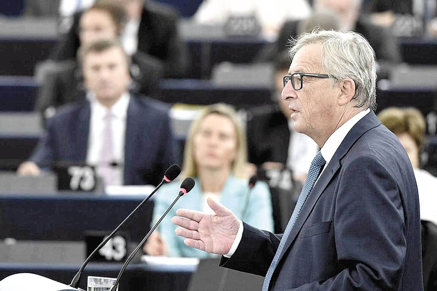 Preşedintele Comisiei Europene: În cazul Articolului 7, problema legilor justiţiei o să îşi găsească o soluţie în România, nu la Bruxelles