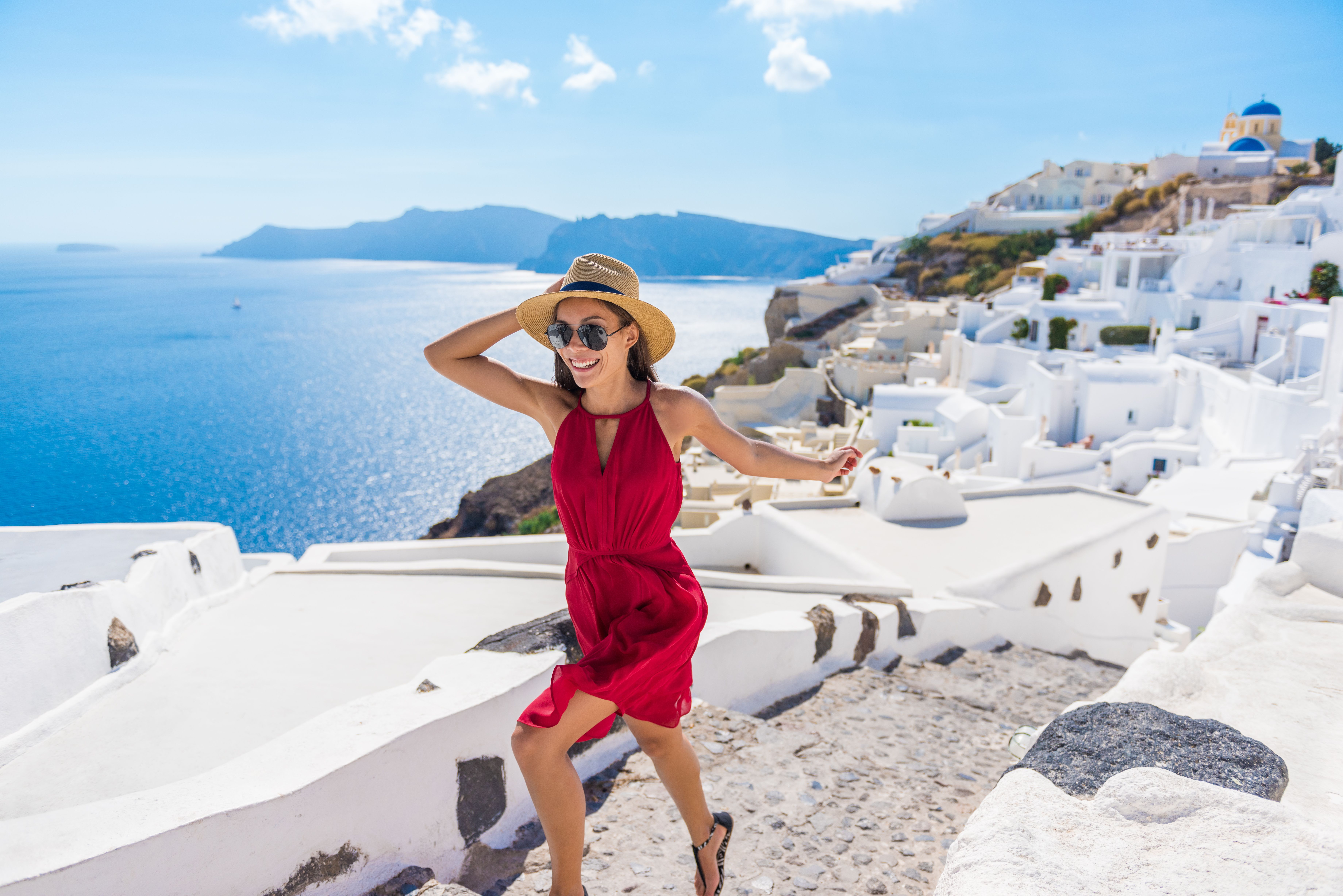 Atenţie unde călătoriţi: Ministerul Afacerilor Externe a ridicat alerta pentru Grecia 