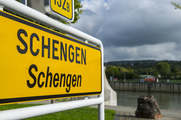 Rezoluţia privind accederea României în Schengen a fost aprobată în Parlamentul European. Decizia privind admiterea ar putea veni până la finalul anului