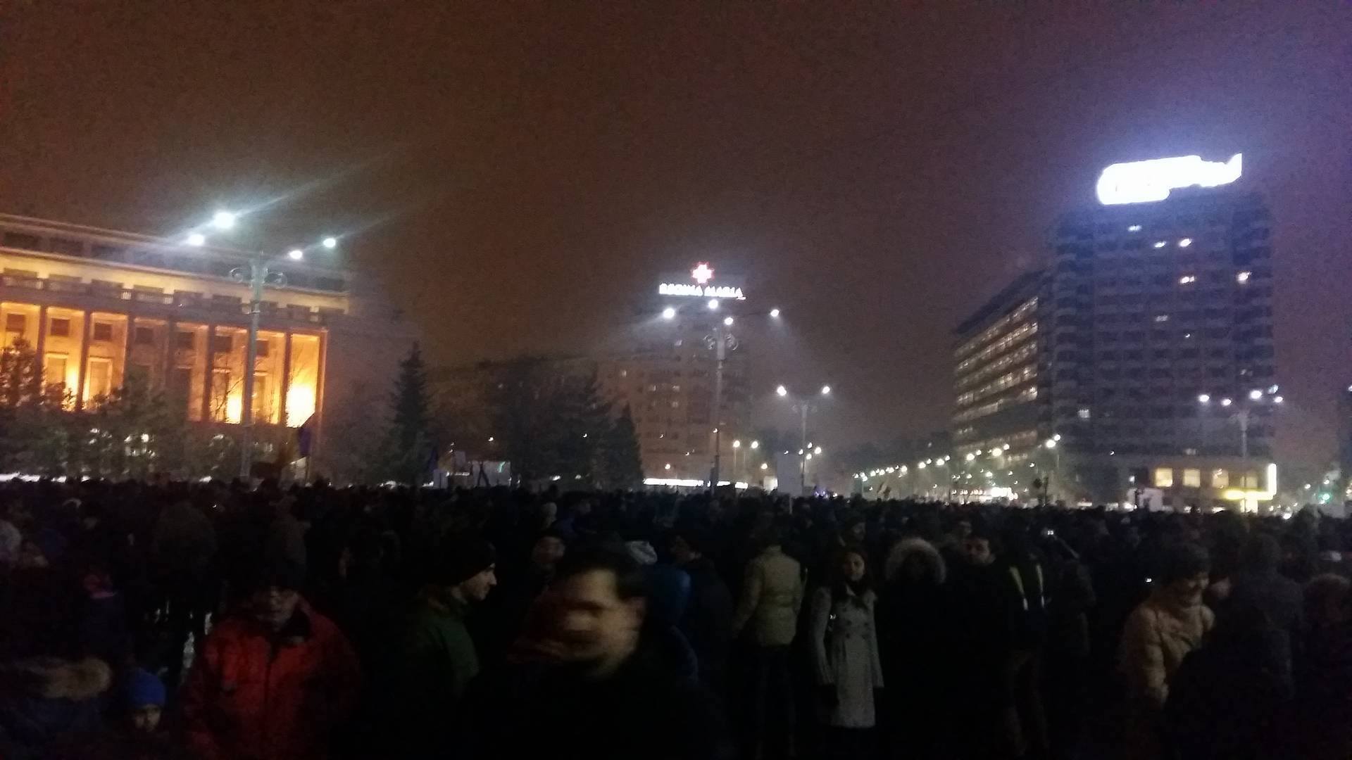 Protestatarii din Capitală se îndreaptă spre sediul PSD