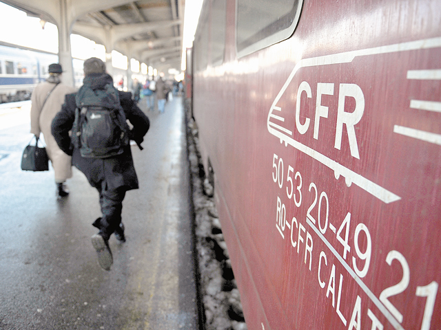 CFR Călători: Mecanicul trenului implicat în accidentul feroviar continuă drumul până la destinaţie