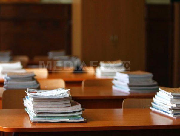 Ministerul Educaţiei a aprobat o nouă serie de manuale şcolare pentru elevii de clasa a V-a
