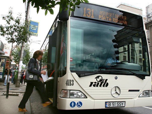 Primarul Gabriela Firea a blocat achiziţia a 400 de autobuze