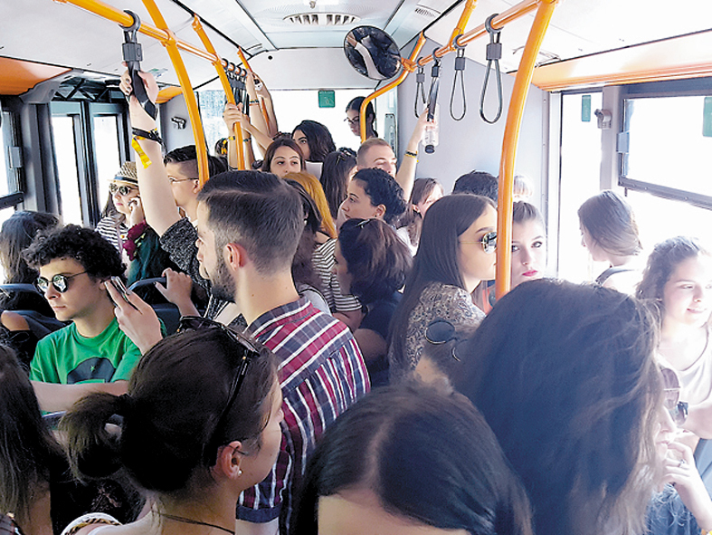 RATB reorganizează marţi mai multe linii de tramvai extrem de circulate