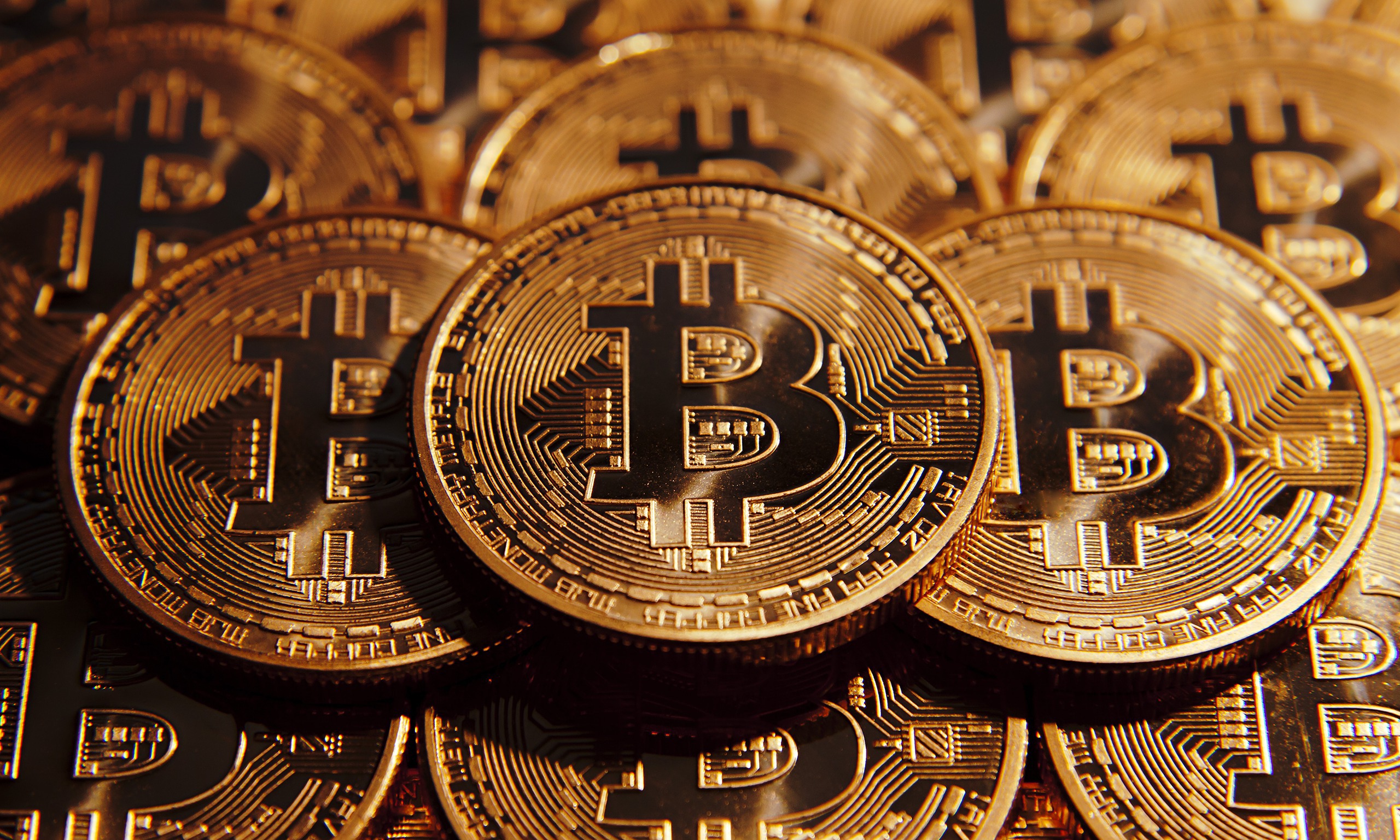 Bitcoin, declarat oficial 