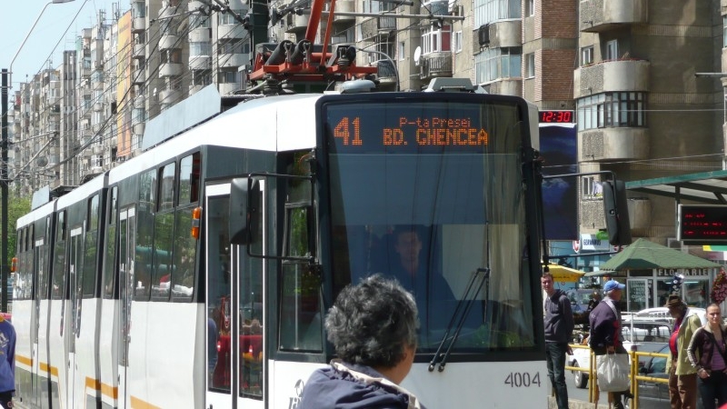 Cum se va circula în Bucureşti în noaptea de înviere: Trei linii de tramvai circulă toată noaptea