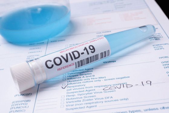Ce nu trece după vindecarea de COVID-19. Vaccinarea după boală rămâne necesară