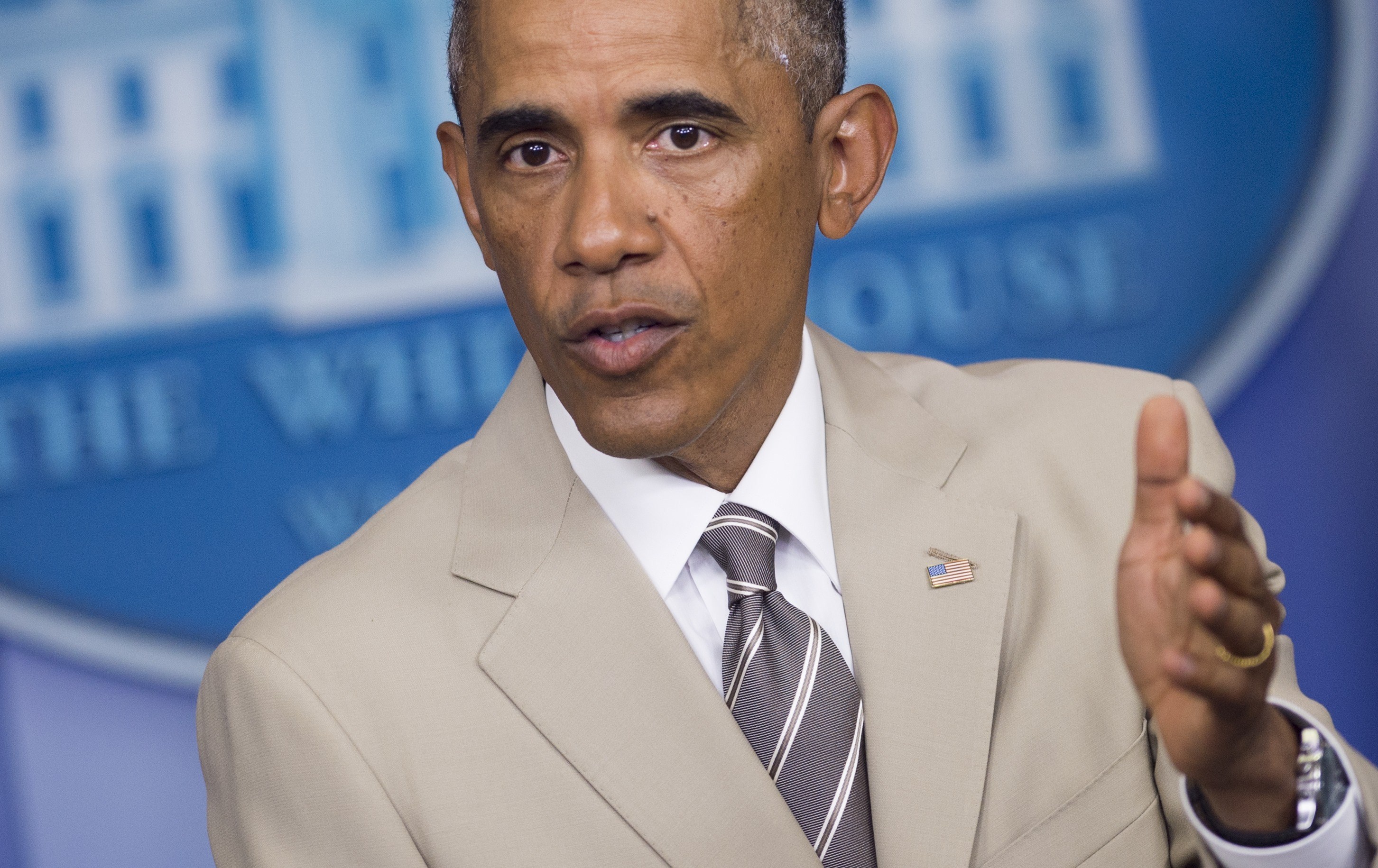 Obama este pregătit să lanseze atacuri aeriene împotriva Statului Islamic