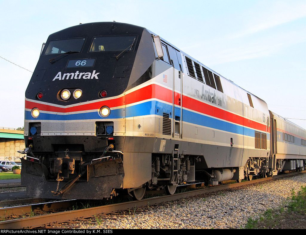 Cel puţin cinci morţi şi 136 de răniţi după deraierea unui tren Amtrak în Philadelphia