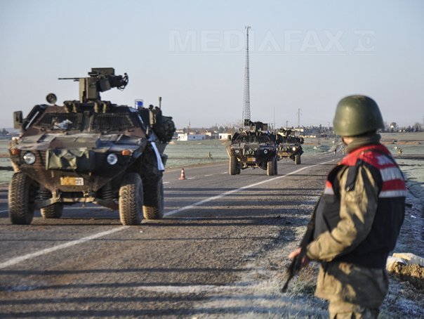 Convoi al forţelor NATO, vizat de un atac sinucigaş în Afganistan