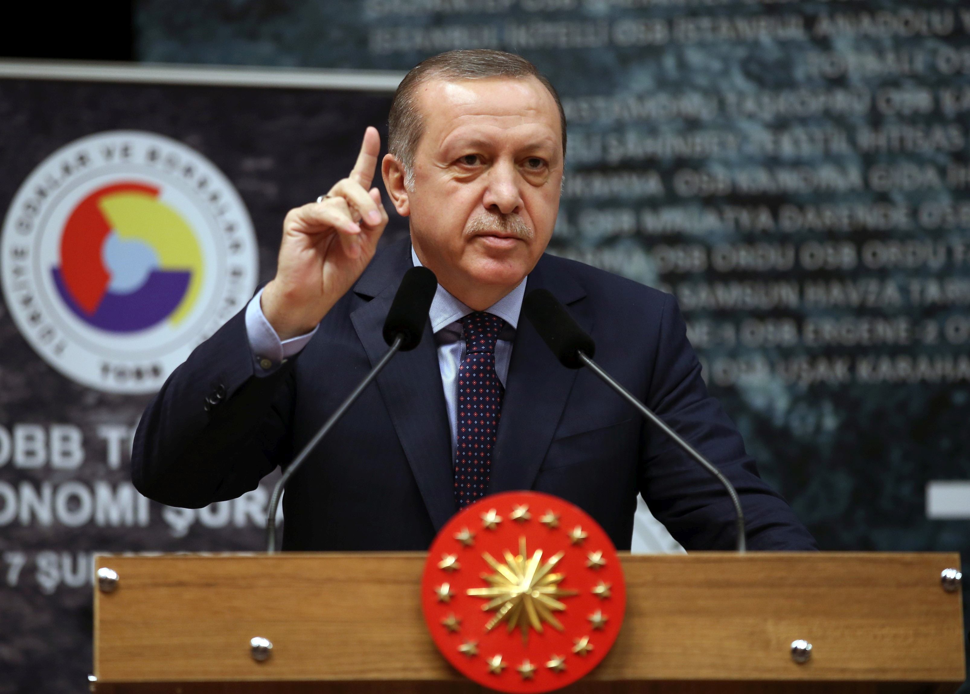SUA  a emis mandate de arestare pentru 12 membri ai echipei de securitate a preşedintelui turc