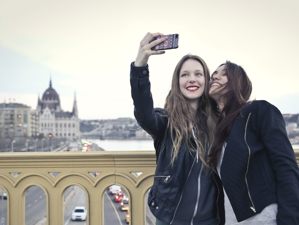 Decizie drastică de la Kremlin: Motivul pentru care Rusia vrea să interzică selfie-urile