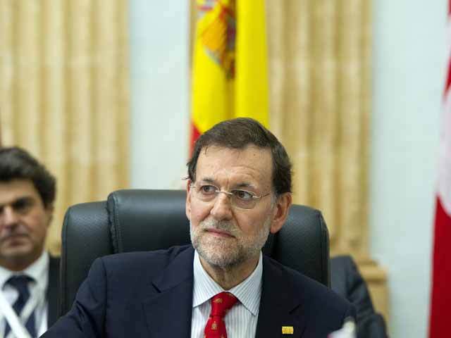 Premierul spaniol anunţă că s-ar putea folosi de Constituţie pentru a bloca independenţa catalană
