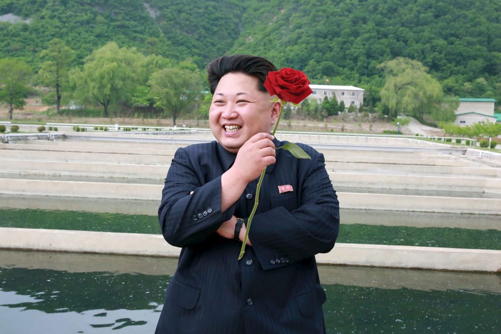 Cine o să apese primul pe butonul nuclear: Kim Jong-Un aduce laude programului nuclear nord-coreean