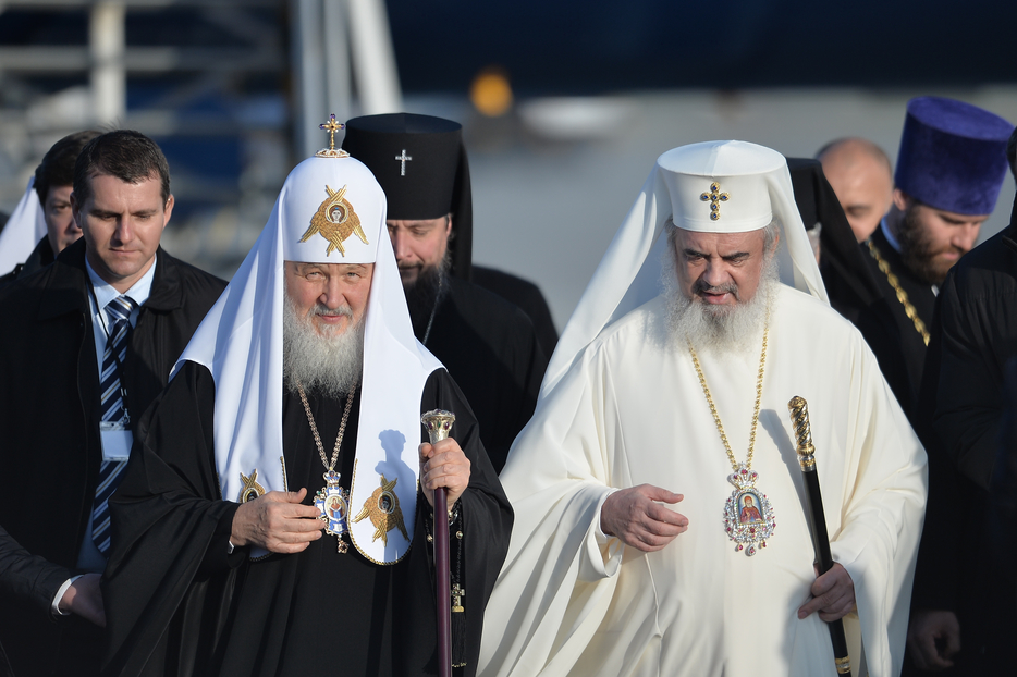 Patriarhul Daniel oficiază slujba de înmormântare a Regelui Mihai