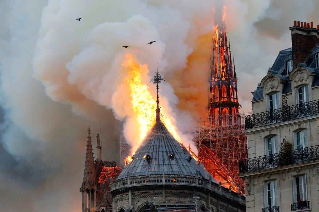 Fostul arhitect şef al catedralei Notre Dame este sceptic în privinţa reconstrucţiei: În cinci ani nu este posibilă