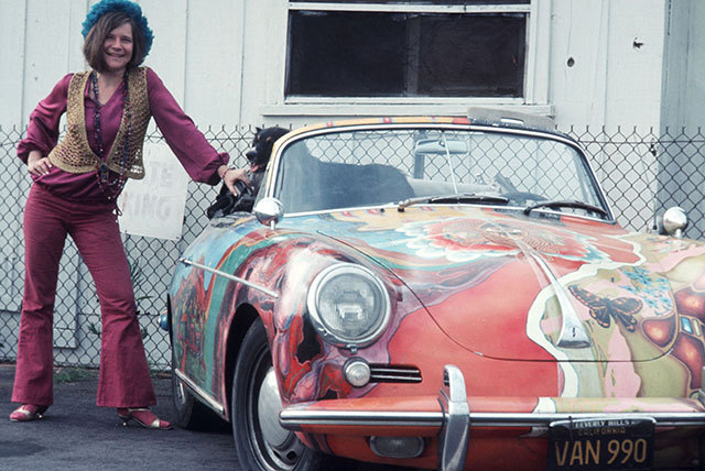 Porsche-ul "psihedelic" al cântăreţei Janis Joplin, vândut la licitaţie cu aproape 1,8 mil. de dolari