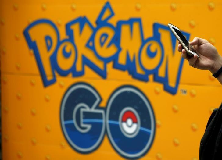 O tânără a fost angajată de o companie pentru a juca Pokemon Go