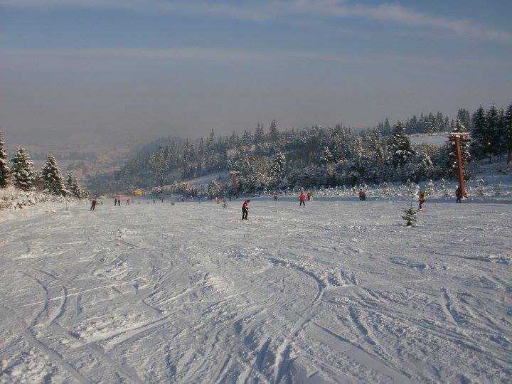 După patru ani, s-a deschis cea mai râvnită zonă de schi din masivul Postăvarul