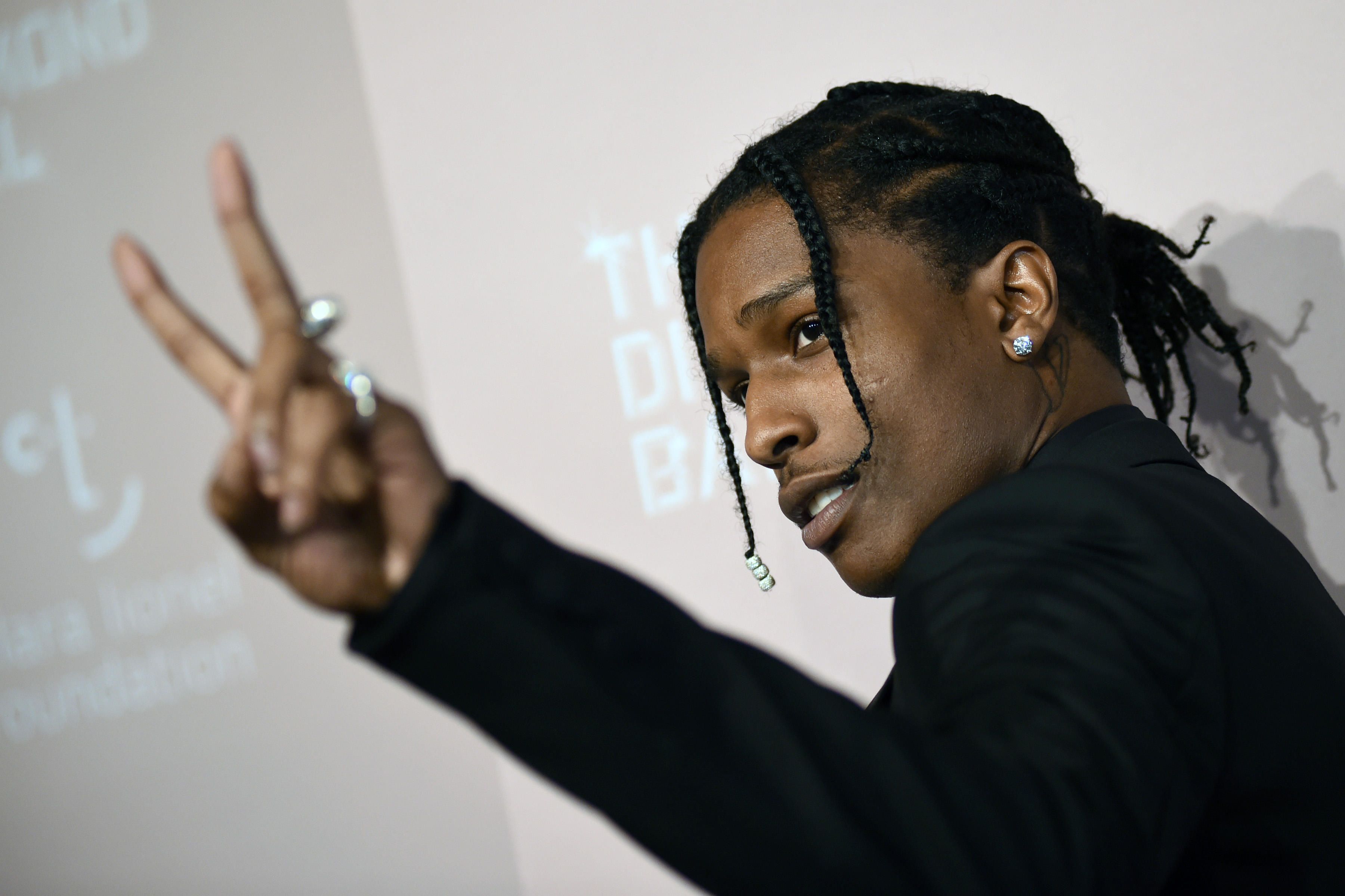 Avocatul rapperului american A$AP Rocky a fost împuşcat de mai multe ori, în cursul unui incident la Stockholm