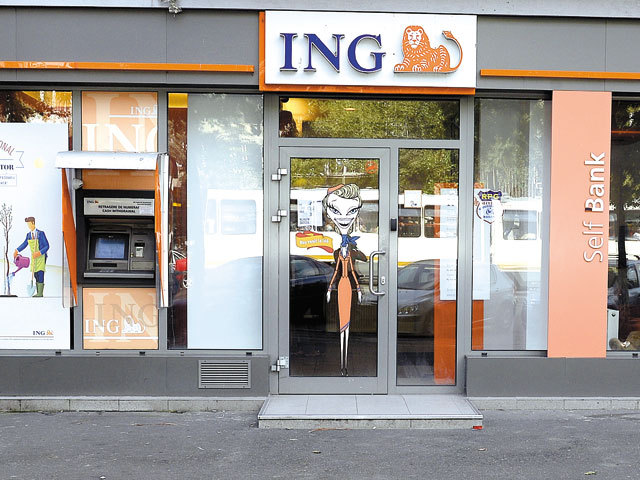 ING trece cardurile de debit de la Mastercard la Visa