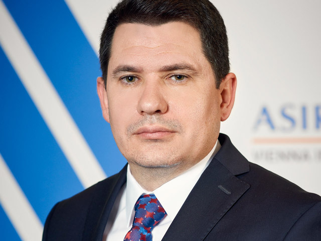Florin Niculescu, fost director de subscriere al Uniqa, a fost recrutat de rivalii de la Asirom pe aceeaşi poziţie