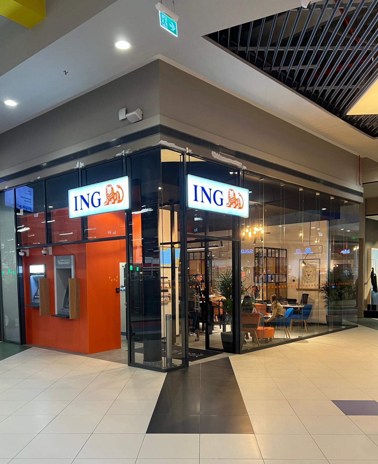 ING Bank România a inaugurat un nou office în Coresi Shopping Resort din Braşov, prin transformarea unui punct de lucru şi creşterea numărului de consultanţi disponibili