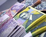 Românii au investit 300 mil. lei în fonduri străine cu randamente şi de 27% în dolari