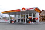 KMG International a finalizat azi transferul a 51% din Dyneff Franţa către chinezii de la CEFC